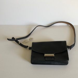 👜NWT ✨Michael Kors waist purse black